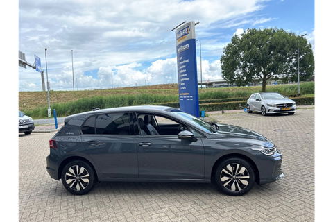 Volkswagen Golf 1.5 TSI GOAL EDITION NAVI LMV CLIMA PDC WINTERPACK