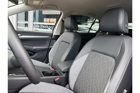Volkswagen Golf 1.5 TSI GOAL EDITION NAVI LMV CLIMA PDC WINTERPACK