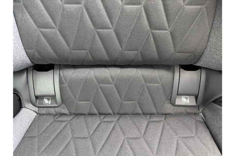 Volkswagen Golf 1.5 TSI GOAL EDITION NAVI LMV CLIMA PDC WINTERPACK