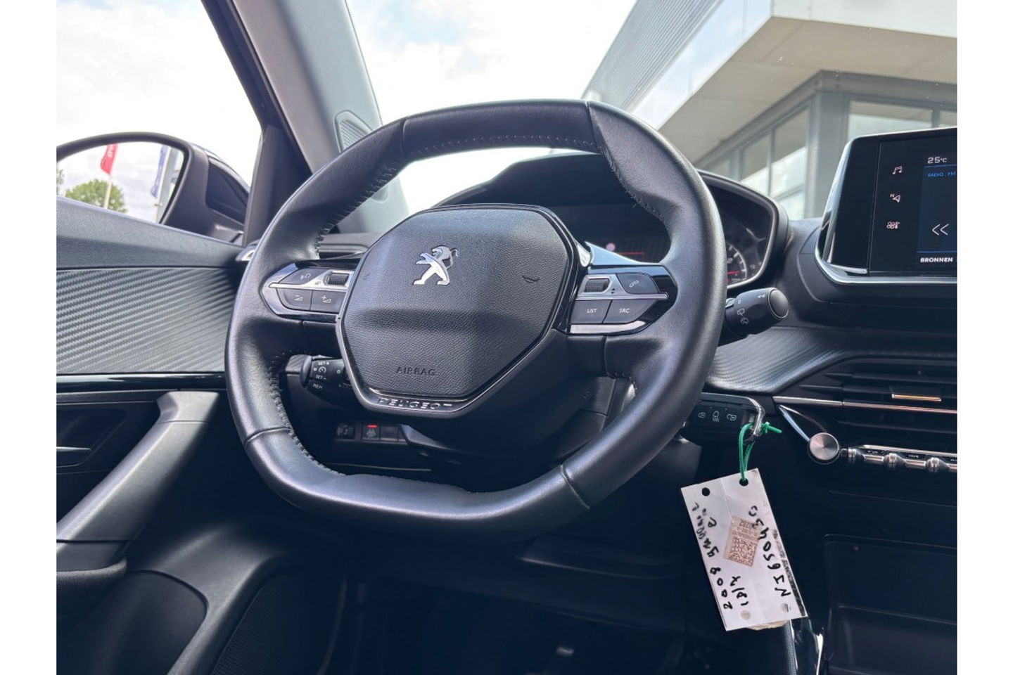Peugeot 2008 1.2 PT ACTIVE PACK AIRCO CRUISE CARPLAY PDC.