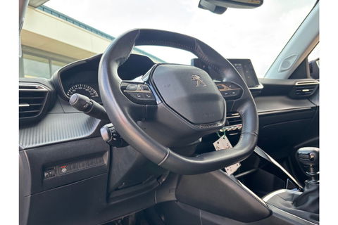 Peugeot 2008 1.2 PT ACTIVE PACK AIRCO CRUISE CARPLAY PDC.
