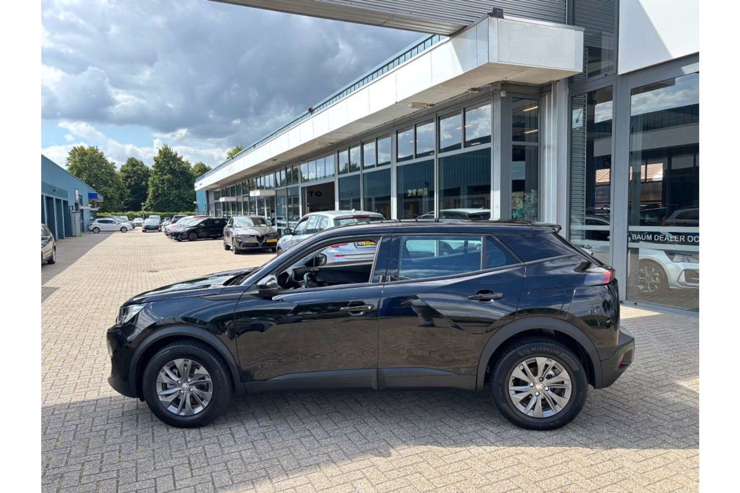 Peugeot 2008 1.2 PT ACTIVE PACK AIRCO CRUISE CARPLAY PDC.