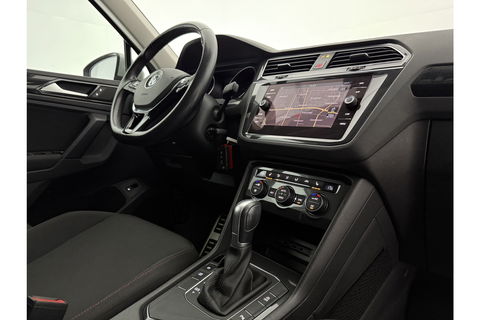 Volkswagen Tiguan 1.4 TSI ACT Comfortline 150PK LED Trekhaak Carplay DSG Clima Cruise Navi PDC 17"LMV
