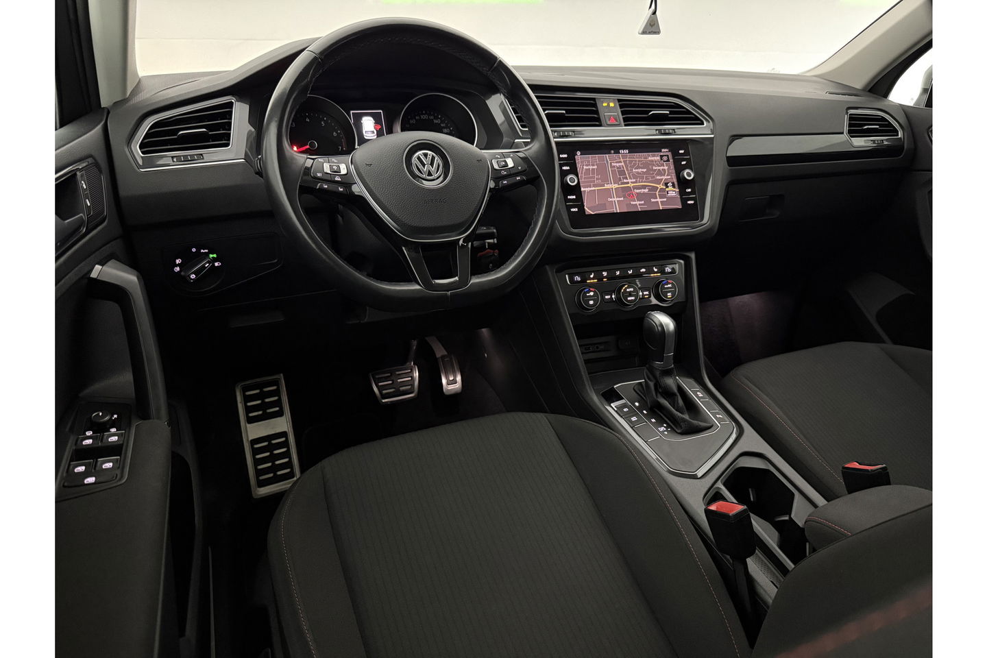 Volkswagen Tiguan 1.4 TSI ACT Comfortline 150PK LED Trekhaak Carplay DSG Clima Cruise Navi PDC 17"LMV