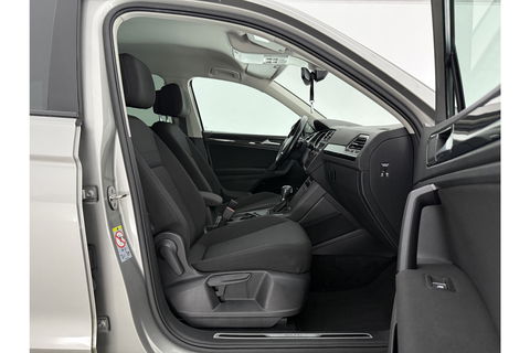Volkswagen Tiguan 1.4 TSI ACT Comfortline 150PK LED Trekhaak Carplay DSG Clima Cruise Navi PDC 17"LMV