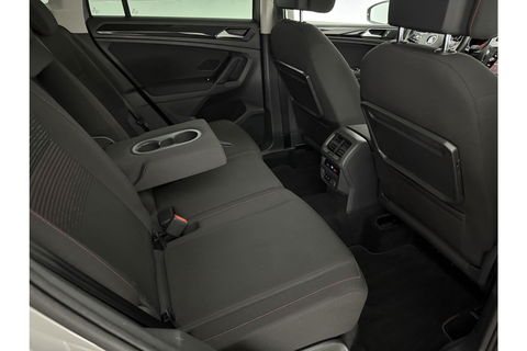 Volkswagen Tiguan 1.4 TSI ACT Comfortline 150PK LED Trekhaak Carplay DSG Clima Cruise Navi PDC 17"LMV
