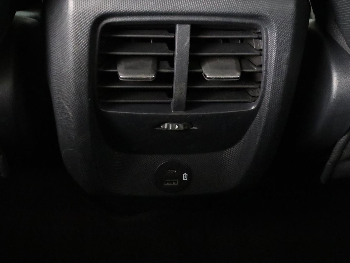 Ford Mustang Mach-E RWD 75 kWh | Leder | Stoelverwarming | Adaptive cruise | 360 camera | Adaptive cruise | B&O Sound | Stuurverwarming