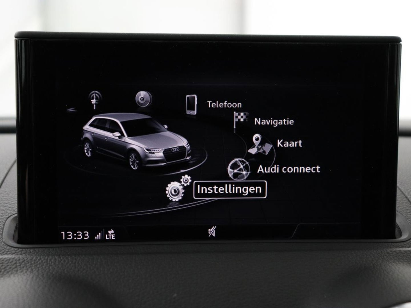 Audi A3 1.4 TFSI Sport | 1e eigenaar | Sportstoelen | Trekhaak | Full LED | Navigatie | Climate control | Parkeerhulp | Cruise control | Bluetooth