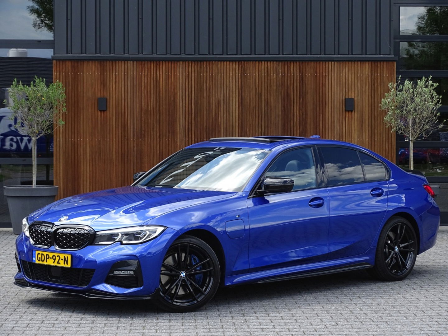 BMW 3-serie 330e 292PK / M-Sport / M340 Edit. / Laser / Head-up / 2020 /