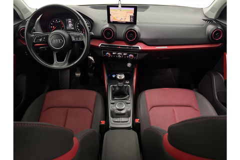 Audi Q2 30 TFSI Sport LED Trekhaak Carplay Clima Cruise Navi PDC 17''LMV