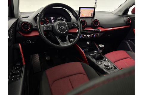 Audi Q2 30 TFSI Sport LED Trekhaak Carplay Clima Cruise Navi PDC 17''LMV