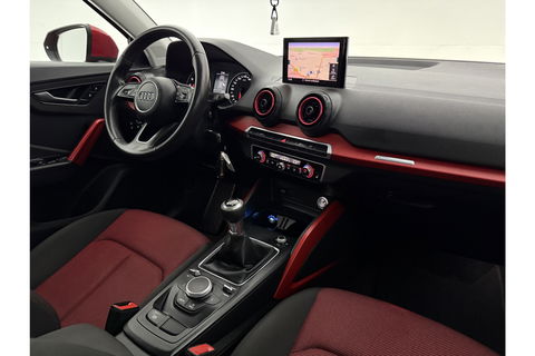 Audi Q2 30 TFSI Sport LED Trekhaak Carplay Clima Cruise Navi PDC 17''LMV