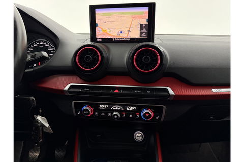 Audi Q2 30 TFSI Sport LED Trekhaak Carplay Clima Cruise Navi PDC 17''LMV