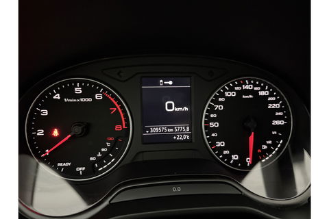 Audi Q2 30 TFSI Sport LED Trekhaak Carplay Clima Cruise Navi PDC 17''LMV