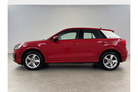 Audi Q2 30 TFSI Sport LED Trekhaak Carplay Clima Cruise Navi PDC 17''LMV