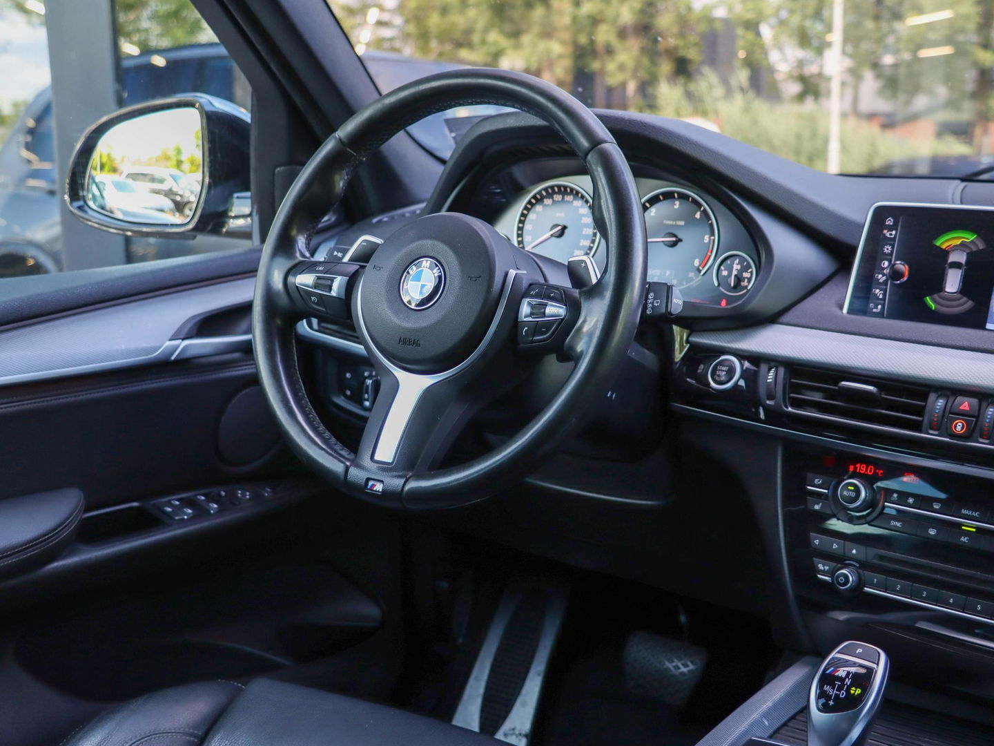 BMW X5 M50d 381PK | Trekhaak | Panodak | Harman Kardon | Zeer goed onderhouden!