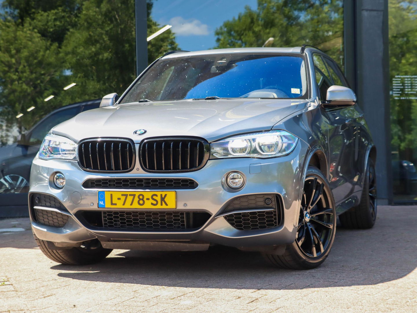 BMW X5 M50d 381PK | Trekhaak | Panodak | Harman Kardon | Zeer goed onderhouden!