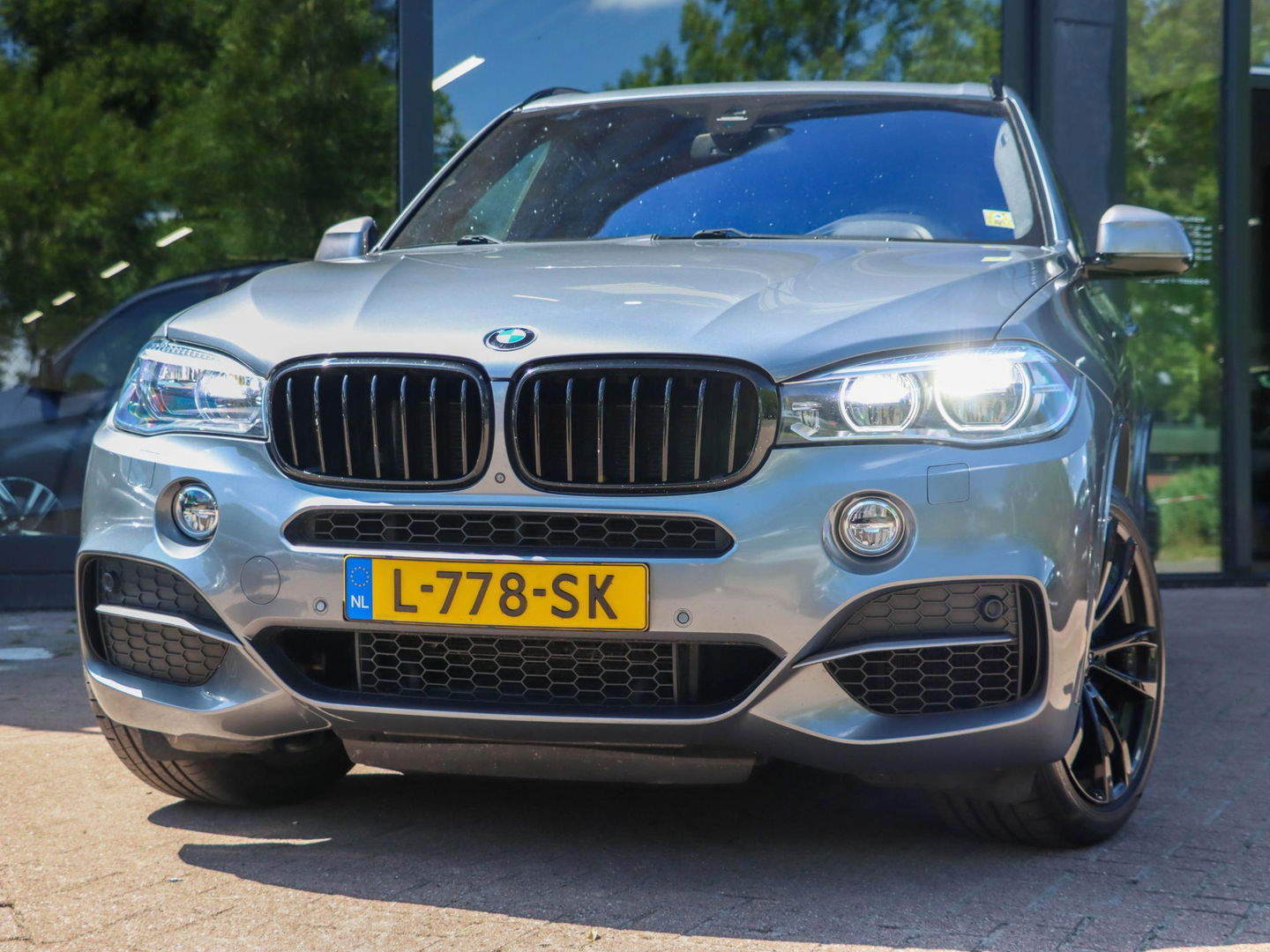 BMW X5 M50d 381PK | Trekhaak | Panodak | Harman Kardon | Zeer goed onderhouden!
