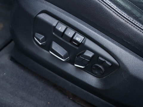 BMW X5 M50d 381PK | Trekhaak | Panodak | Harman Kardon | Zeer goed onderhouden!