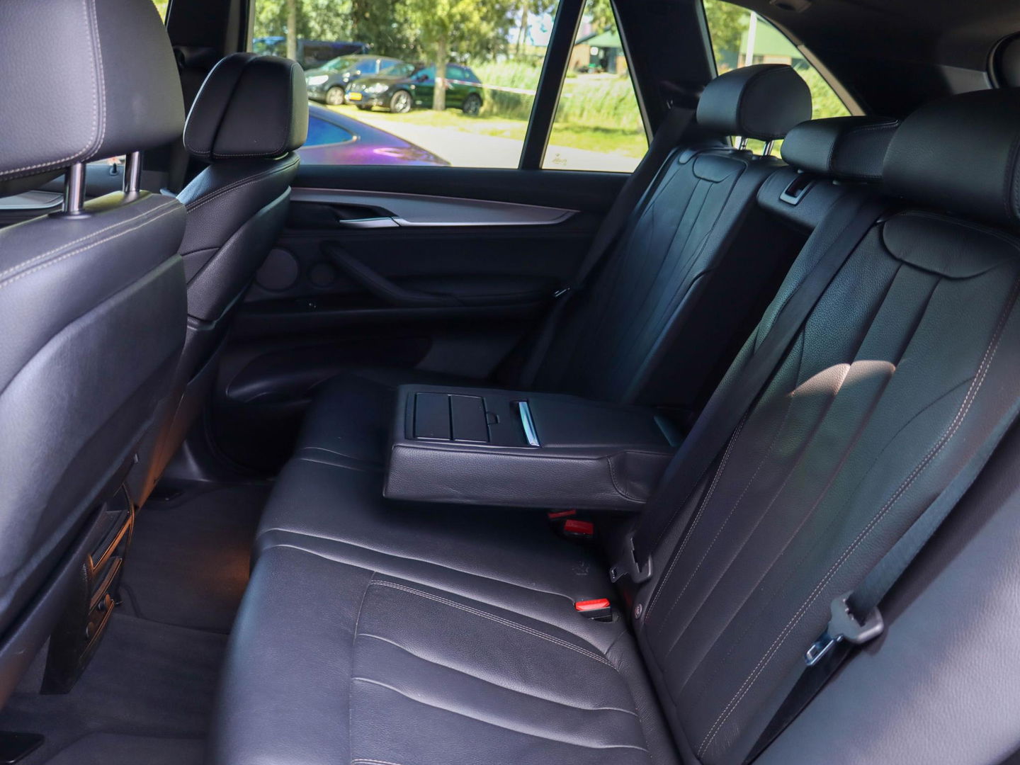 BMW X5 M50d 381PK | Trekhaak | Panodak | Harman Kardon | Zeer goed onderhouden!