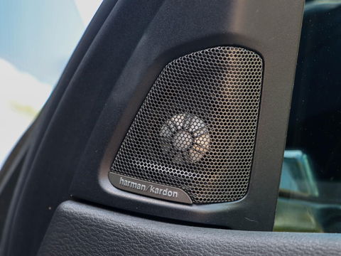 BMW X5 M50d 381PK | Trekhaak | Panodak | Harman Kardon | Zeer goed onderhouden!