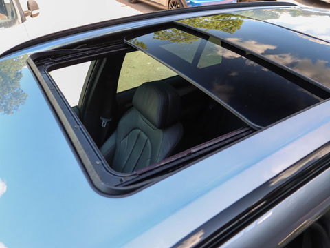 BMW X5 M50d 381PK | Trekhaak | Panodak | Harman Kardon | Zeer goed onderhouden!