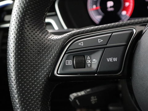 Audi A5 35 TFSI S edition Competition | Matrix LED | Sportstoelen | Carplay | Half leder | Navigatie | Virtual Cockpit | Climate control