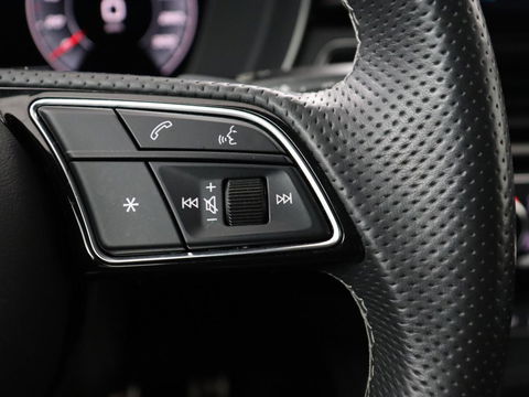 Audi A5 35 TFSI S edition Competition | Matrix LED | Sportstoelen | Carplay | Half leder | Navigatie | Virtual Cockpit | Climate control