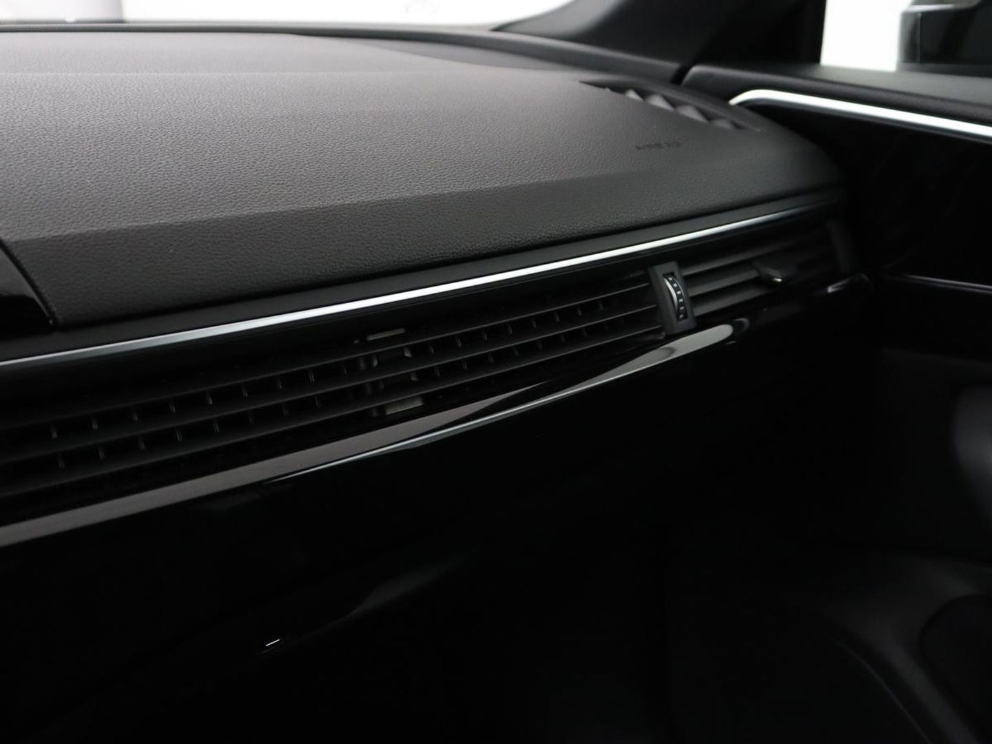 Audi A5 35 TFSI S edition Competition | Matrix LED | Sportstoelen | Carplay | Half leder | Navigatie | Virtual Cockpit | Climate control