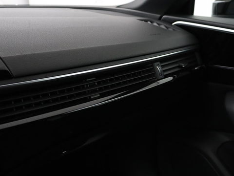 Audi A5 35 TFSI S edition Competition | Matrix LED | Sportstoelen | Carplay | Half leder | Navigatie | Virtual Cockpit | Climate control