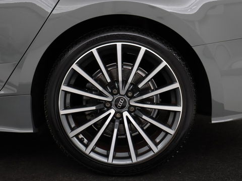 Audi A5 35 TFSI S edition Competition | Matrix LED | Sportstoelen | Carplay | Half leder | Navigatie | Virtual Cockpit | Climate control