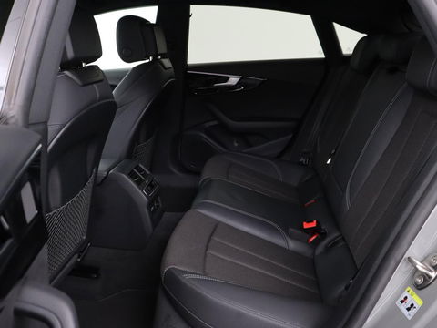 Audi A5 35 TFSI S edition Competition | Matrix LED | Sportstoelen | Carplay | Half leder | Navigatie | Virtual Cockpit | Climate control