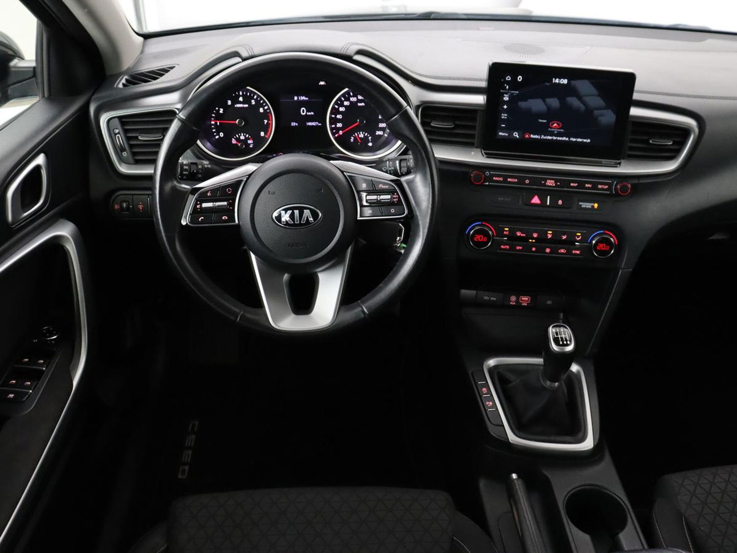 Kia Ceed 1.0 T-GDi DynamicLine | Camera | Carplay | Navigatie | Climate control | Cruise control | Parkeerhulp | Bluetooth | DAB