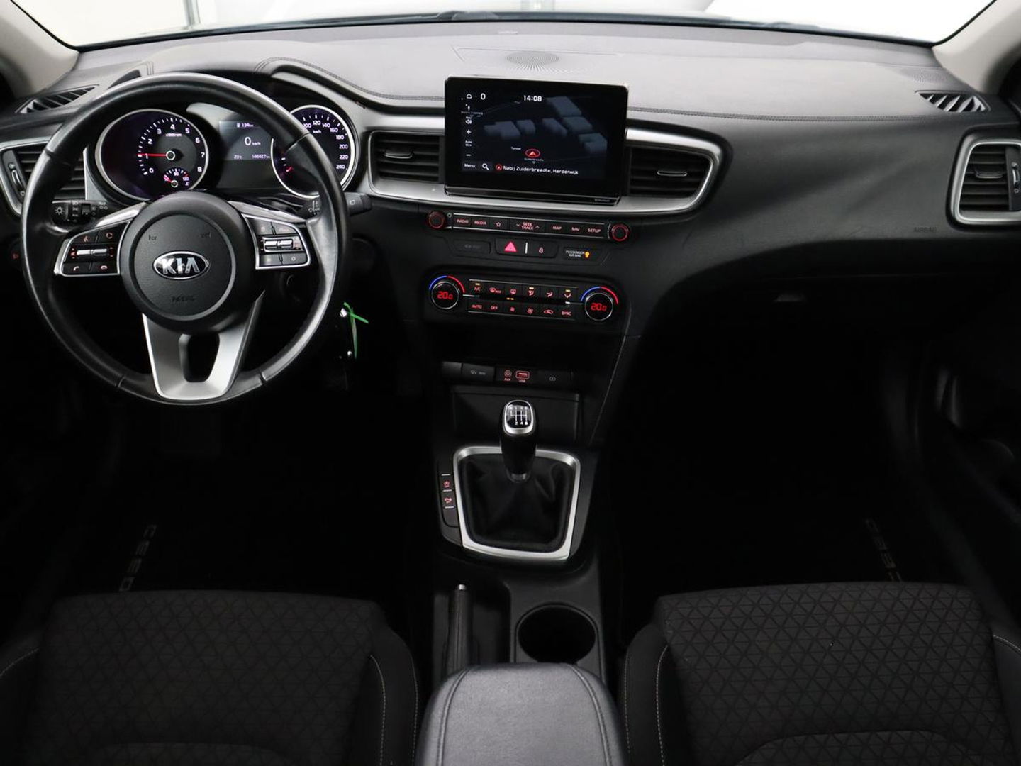 Kia Ceed 1.0 T-GDi DynamicLine | Camera | Carplay | Navigatie | Climate control | Cruise control | Parkeerhulp | Bluetooth | DAB