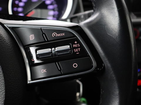 Kia Ceed 1.0 T-GDi DynamicLine | Camera | Carplay | Navigatie | Climate control | Cruise control | Parkeerhulp | Bluetooth | DAB