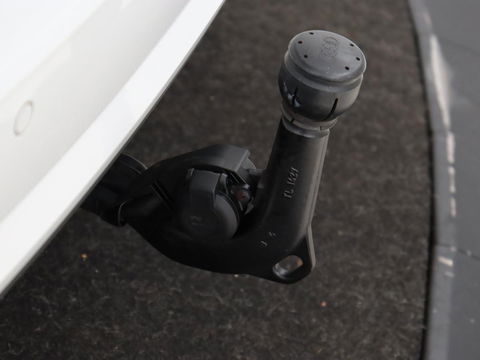 Audi A4 1.4 TFSI Pro Line | Adaptive cruise | Stoelverwarming | Camera | Trekhaak | Navigatie | Xenon | Climate control | Bluetooth | Side Assist