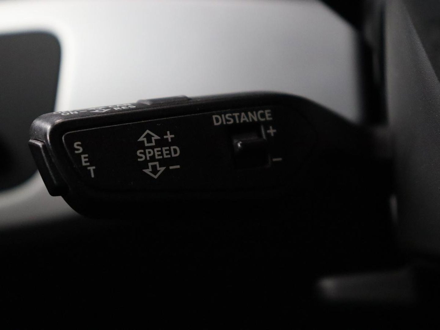 Audi A4 1.4 TFSI Pro Line | Adaptive cruise | Stoelverwarming | Camera | Trekhaak | Navigatie | Xenon | Climate control | Bluetooth | Side Assist