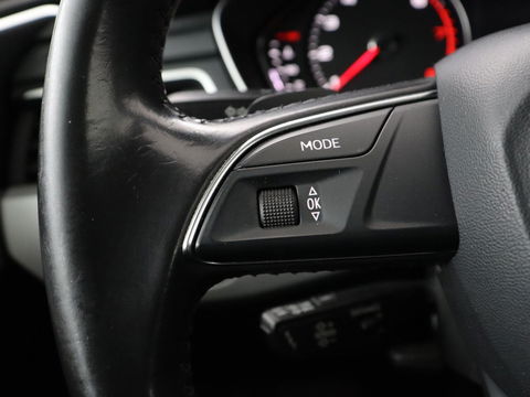 Audi A4 1.4 TFSI Pro Line | Adaptive cruise | Stoelverwarming | Camera | Trekhaak | Navigatie | Xenon | Climate control | Bluetooth | Side Assist
