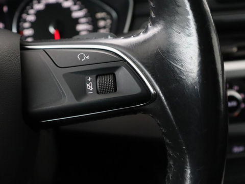 Audi A4 1.4 TFSI Pro Line | Adaptive cruise | Stoelverwarming | Camera | Trekhaak | Navigatie | Xenon | Climate control | Bluetooth | Side Assist