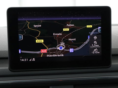 Audi A4 1.4 TFSI Pro Line | Adaptive cruise | Stoelverwarming | Camera | Trekhaak | Navigatie | Xenon | Climate control | Bluetooth | Side Assist