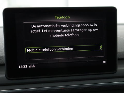 Audi A4 1.4 TFSI Pro Line | Adaptive cruise | Stoelverwarming | Camera | Trekhaak | Navigatie | Xenon | Climate control | Bluetooth | Side Assist