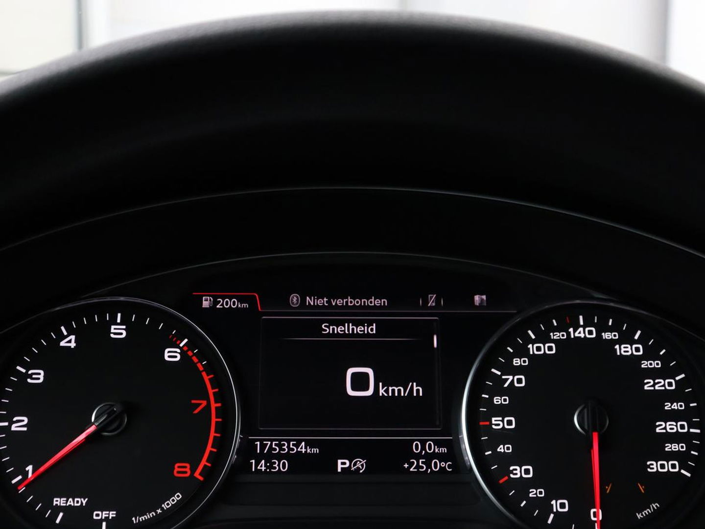 Audi A4 1.4 TFSI Pro Line | Adaptive cruise | Stoelverwarming | Camera | Trekhaak | Navigatie | Xenon | Climate control | Bluetooth | Side Assist