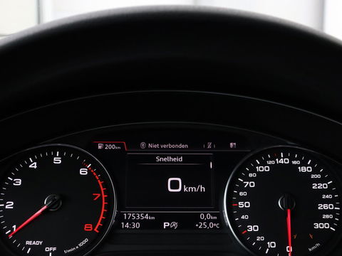 Audi A4 1.4 TFSI Pro Line | Adaptive cruise | Stoelverwarming | Camera | Trekhaak | Navigatie | Xenon | Climate control | Bluetooth | Side Assist