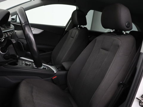Audi A4 1.4 TFSI Pro Line | Adaptive cruise | Stoelverwarming | Camera | Trekhaak | Navigatie | Xenon | Climate control | Bluetooth | Side Assist