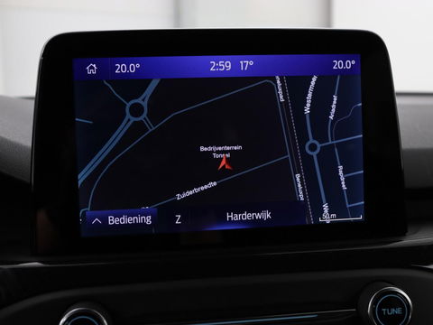Ford Focus 1.0 EcoBoost ST Line | Trekhaak | Adaptief LED | Carplay | Climate control | Keyless | Navigatie | Parkeerhulp | Cruise control