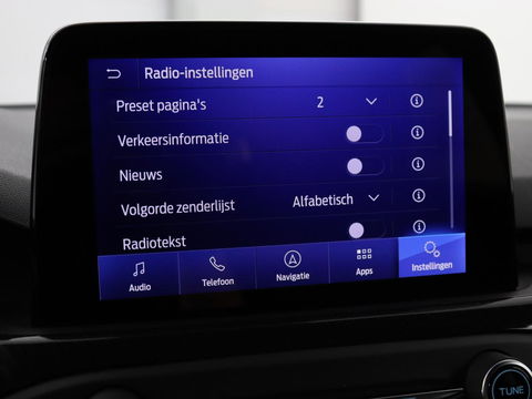 Ford Focus 1.0 EcoBoost ST Line | Trekhaak | Adaptief LED | Carplay | Climate control | Keyless | Navigatie | Parkeerhulp | Cruise control