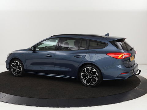 Ford Focus 1.0 EcoBoost ST Line | Trekhaak | Adaptief LED | Carplay | Climate control | Keyless | Navigatie | Parkeerhulp | Cruise control