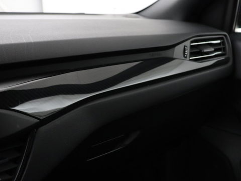 Ford Focus 1.0 EcoBoost ST Line | Trekhaak | Adaptief LED | Carplay | Climate control | Keyless | Navigatie | Parkeerhulp | Cruise control