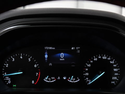 Ford Focus 1.0 EcoBoost ST Line | Trekhaak | Adaptief LED | Carplay | Climate control | Keyless | Navigatie | Parkeerhulp | Cruise control