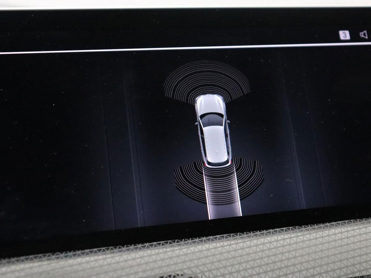 BMW 1-serie 118i M Sport | Trekhaak | Carplay | Navigatie | Sportstoelen | Half leder | Full LED | Climate control | Parkeerhulp